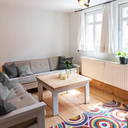 Kontor - Zentral Wohnen In Naumbourg