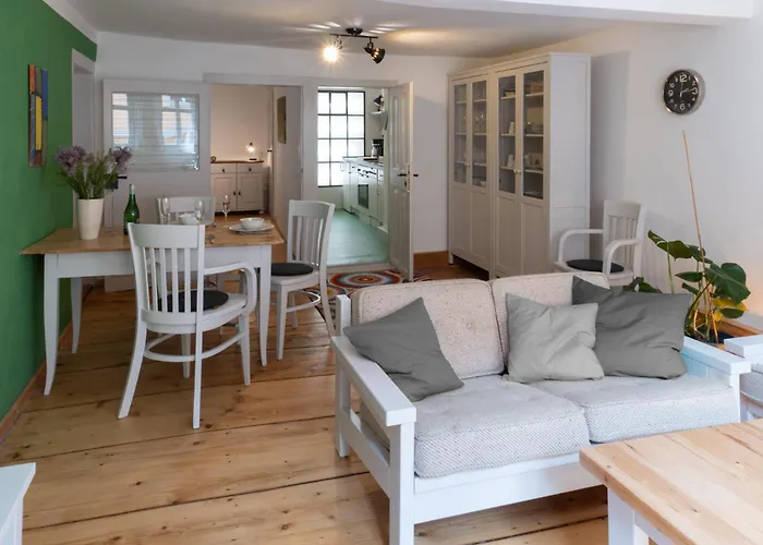 Kontor - Zentral Wohnen In Apartman